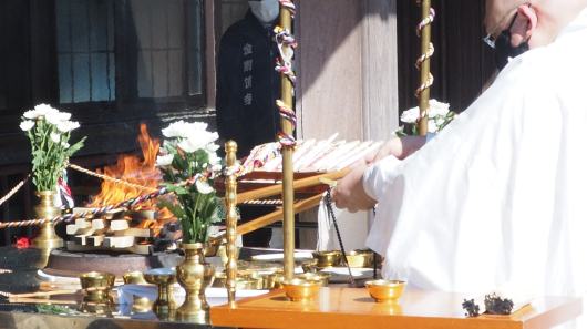 ���������u�t�̌얀�F��v