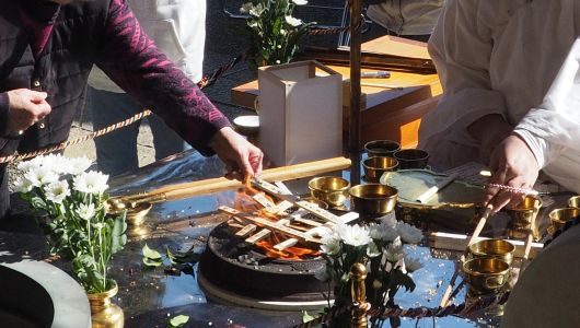 ���������u�t�̌얀�F��v